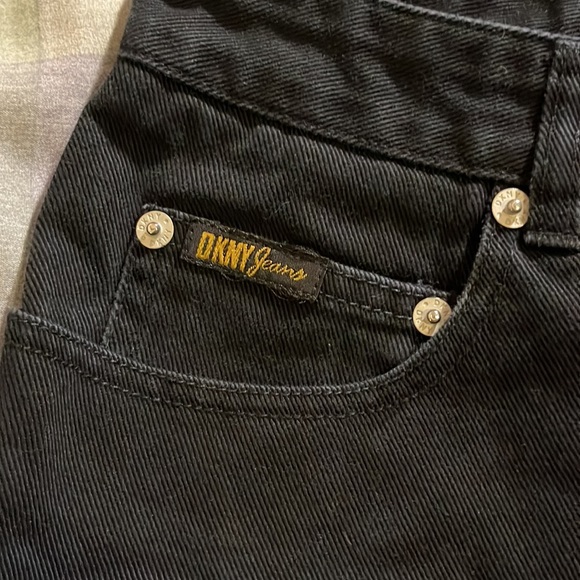 Calvin Klein - Picture 2 of 5